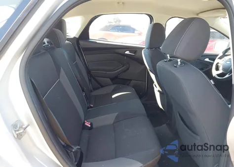 2014 Ford Focus Se z USA, uszkodzony, nr VIN 1FADP3K20EL277692